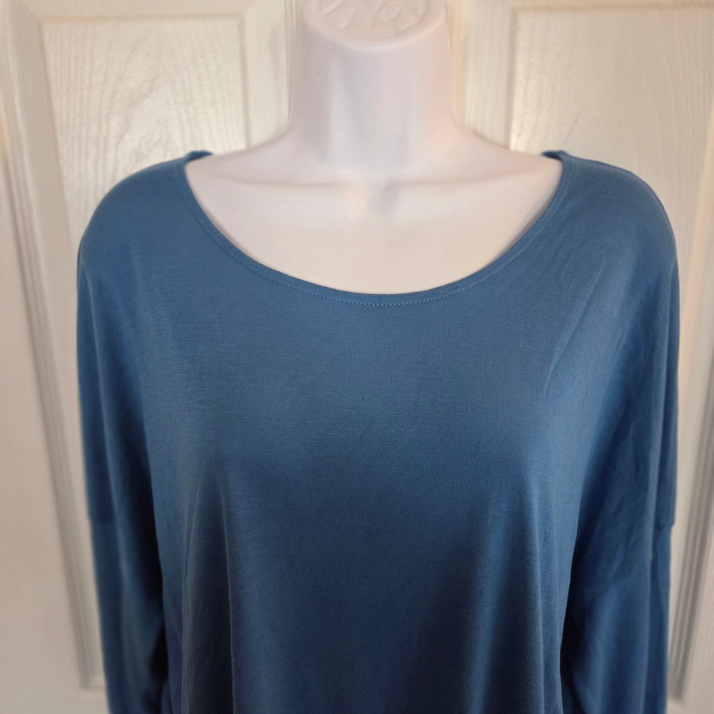 Vince Slate Blue Viscose Scoop Neck Long Sleeve Relaxed Top Womens Medium - Picture 3 of 6